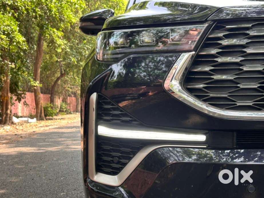Toyota Innova Hycross 2.0 Zx Hybrid 7 Str, 2024, Petrol