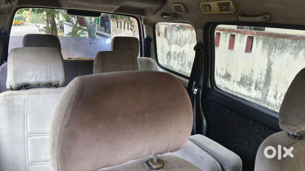 Maruti Suzuki Versa Dx 8 Seater, 2005, Petrol