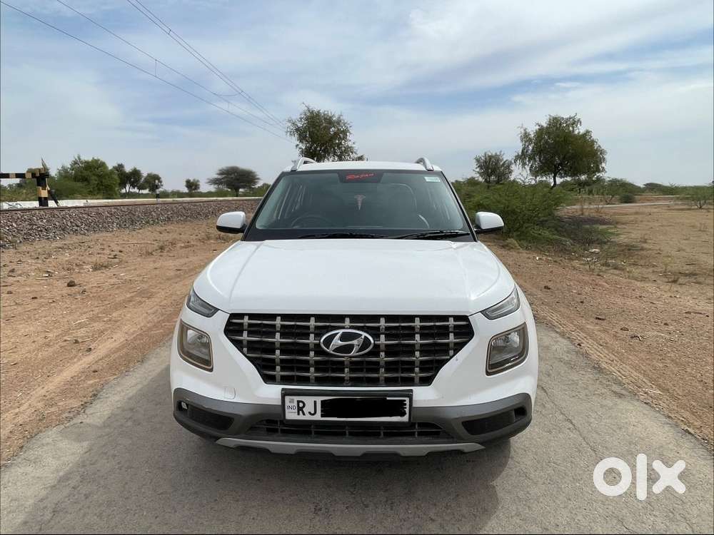 Hyundai Venue 2021 Diesel Well Maintained