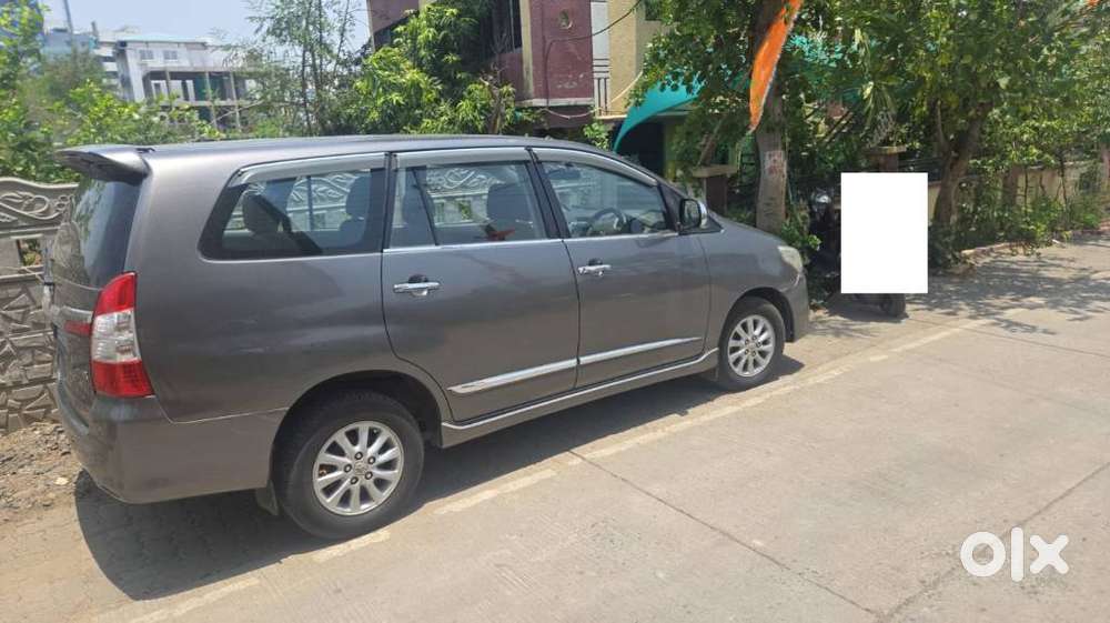 Toyota Innova 2.5 V 8 Str, 2013, Diesel