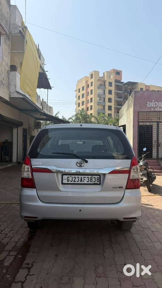 Toyota Innova 2011