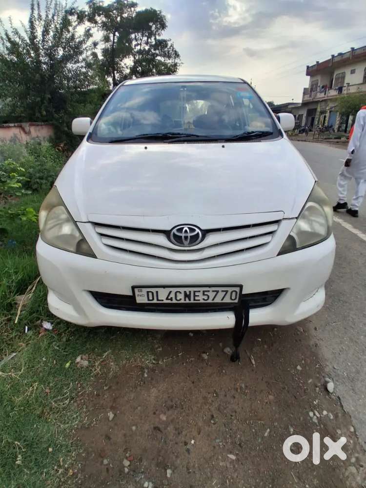 Toyota Innova 2010 Diesel Well Maintained