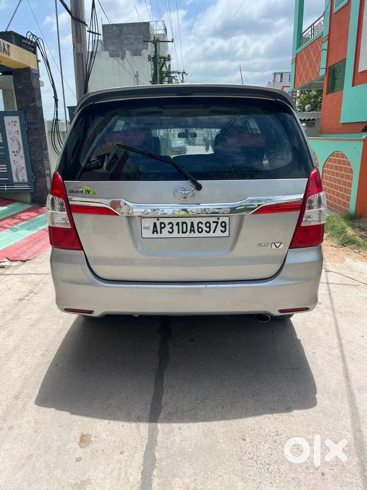 Toyota Innova 2015 Diesel 173000 Km Driven