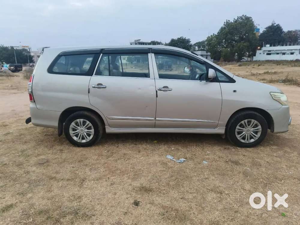 Toyota Innova 2016 Diesel Well Maintained