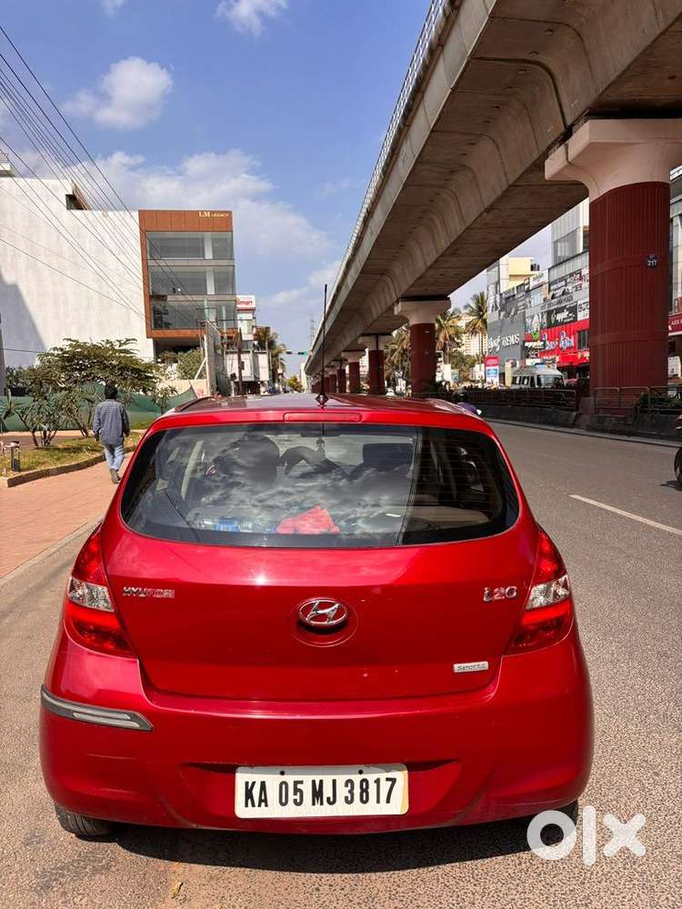 Well Maintained Less Driven I20 For Sale Direct Owner