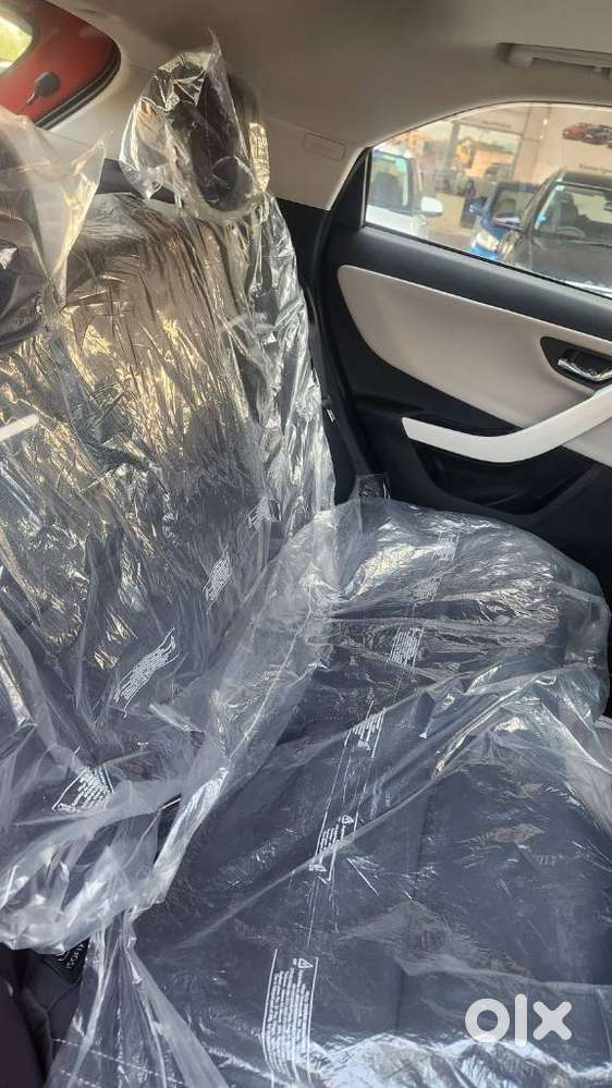 Tata Nexon Creative Plus S 1.2 Revotron Petrol 6 Mt, 2023, Petrol