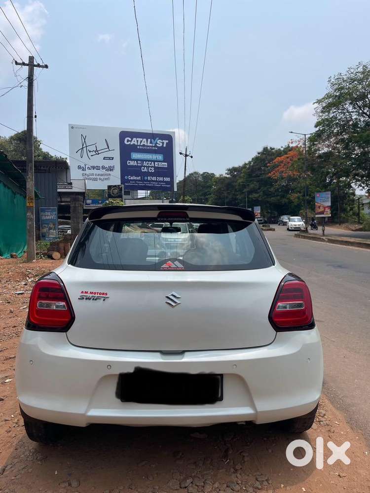 Maruti Suzuki Swift 2022 Petrol 42700 Km Driven