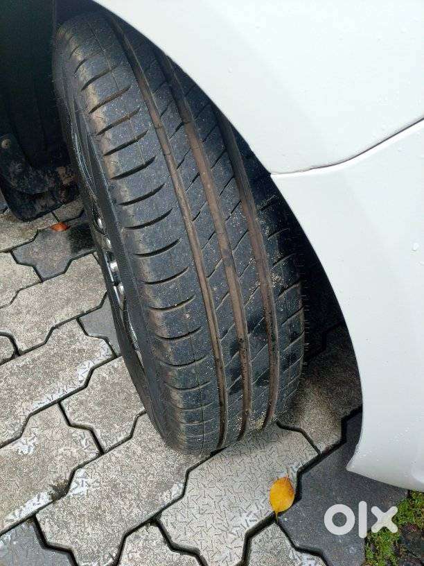 Hyundai I10 Sportz, 2014, Petrol