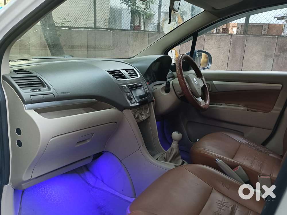 Maruti Suzuki Ertiga 1.4 Vxi Cng Anniversary Edition, 2018, Cng & Hy..