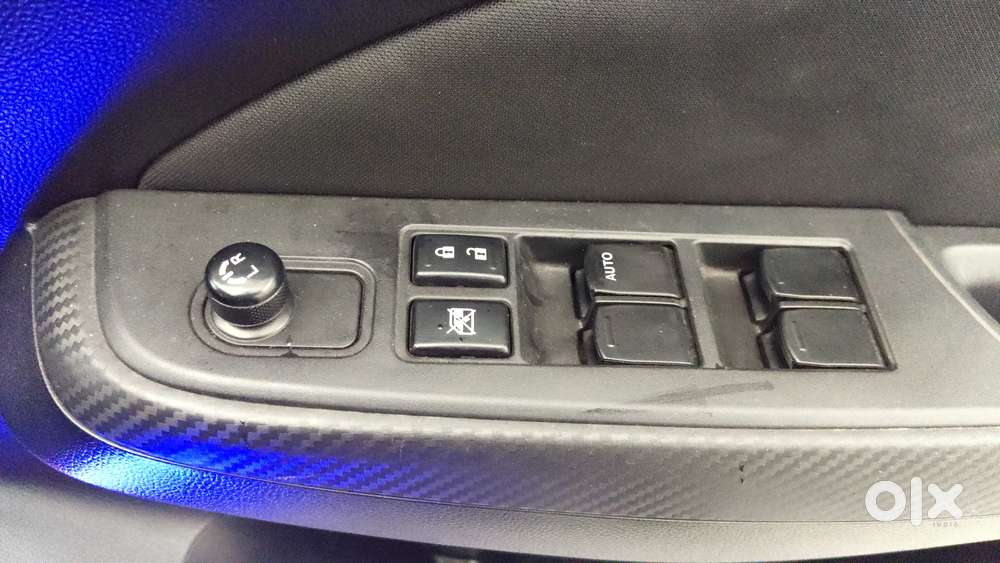 Maruti Suzuki Swift Vxi, 2020, Petrol