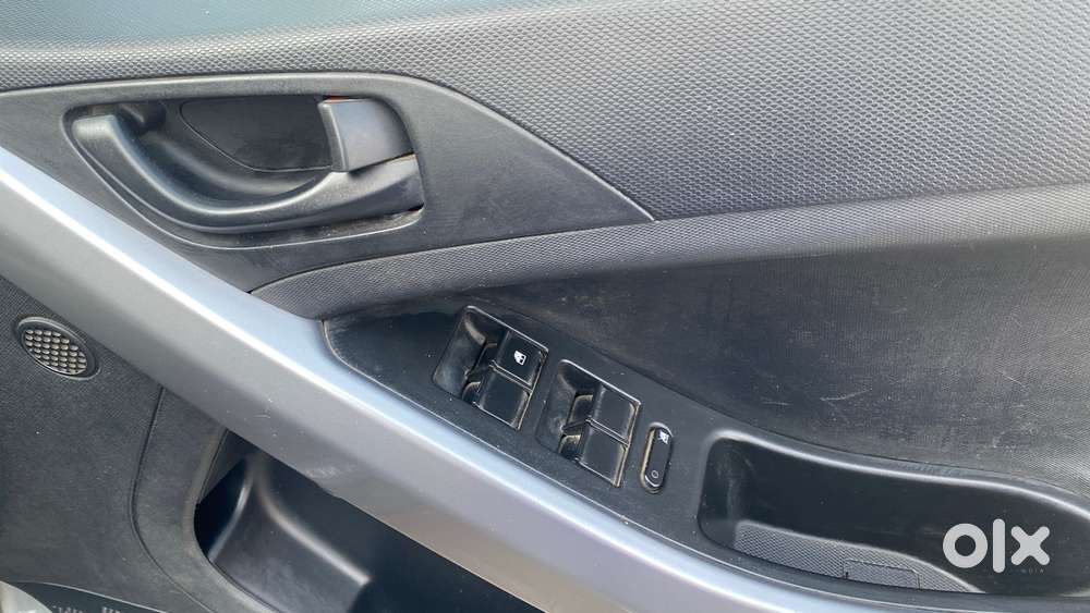 Tata Nexon 1.5 Revotorq Xma Amt (s), 2022, Petrol