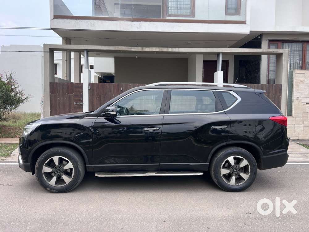 Mahindra Alturas G4 4x4 At, 2018, Diesel