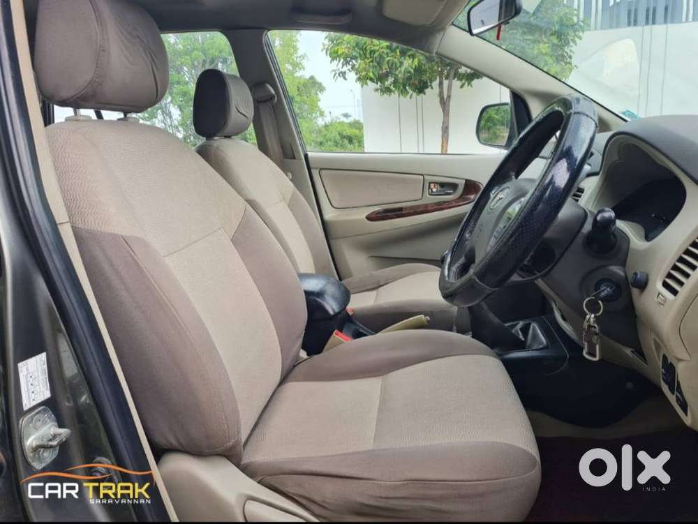 Toyota Innova 2.5 V 7 Str, 2014, Diesel