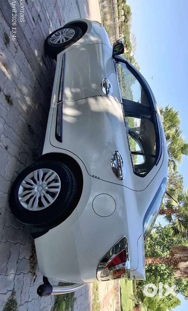 Maruti Suzuki Swift Dzire Vxi Optional, 2023, Petrol