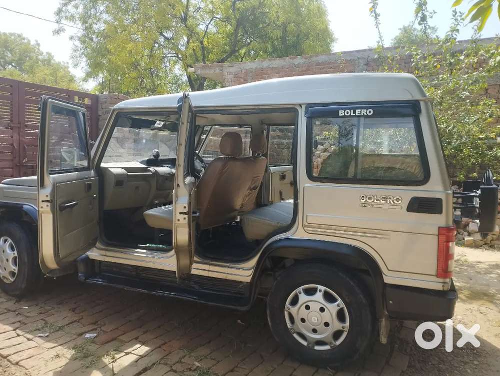 Mahindra Bolero  Di Silver