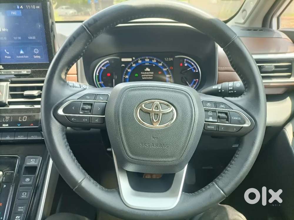Toyota Innova Hycross 2.0 Zx (o) Hybrid 7 Str, 2024, Petrol