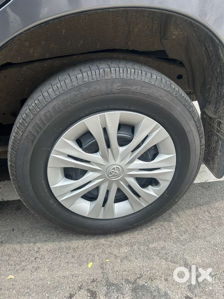 Toyota Innova 2015 2.5 G (bs4) - 8 Seater