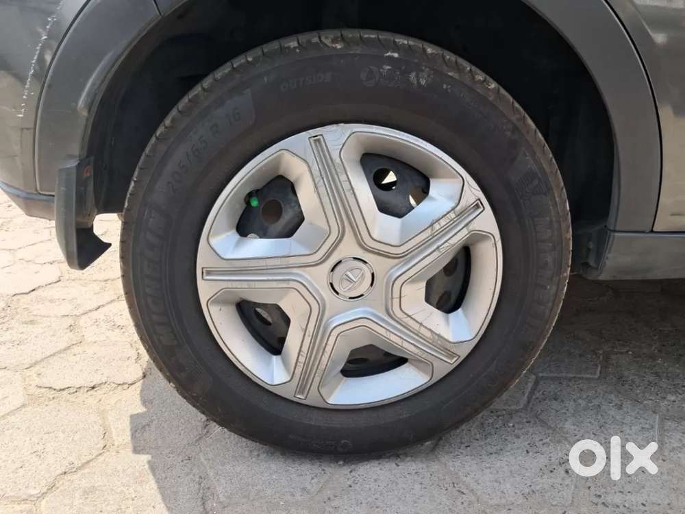 Tata Nexon 1.2 Revotron Xm, 2020, Petrol