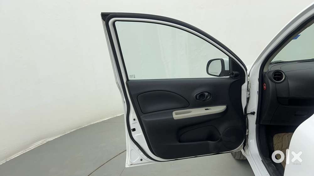 Nissan Micra Active Xv, 2015, Petrol