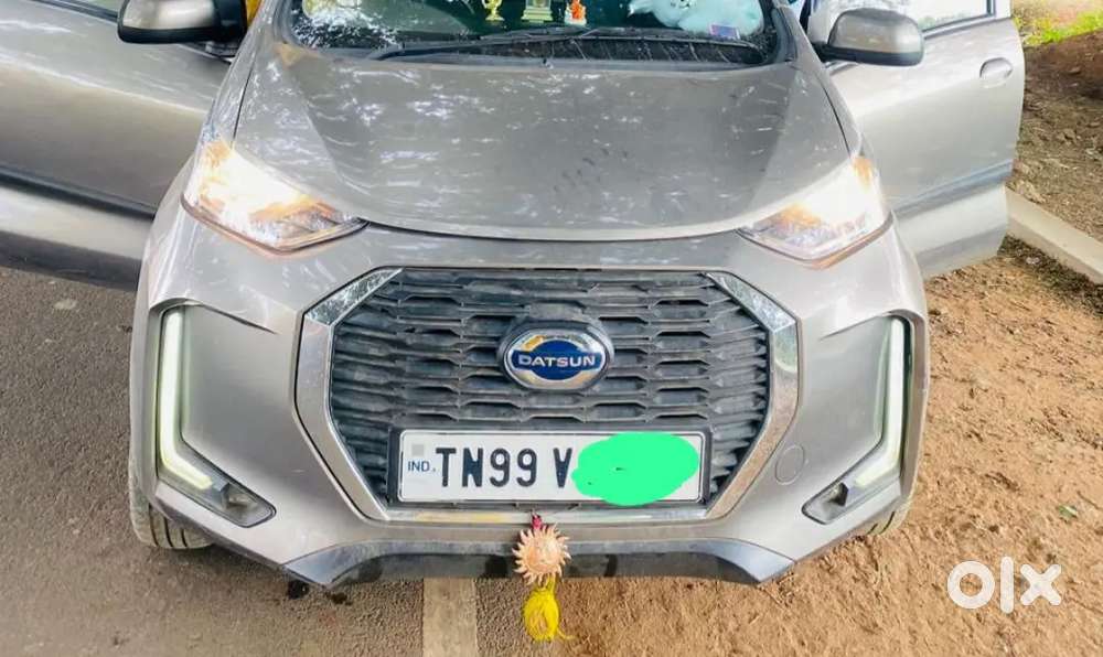 Full Showroom Service Ladies Driving3, Car