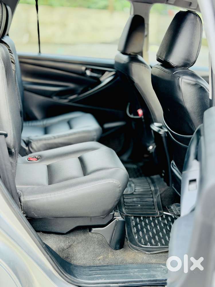 Toyota Innova Crysta 2.4 G Mt, 2017, Diesel