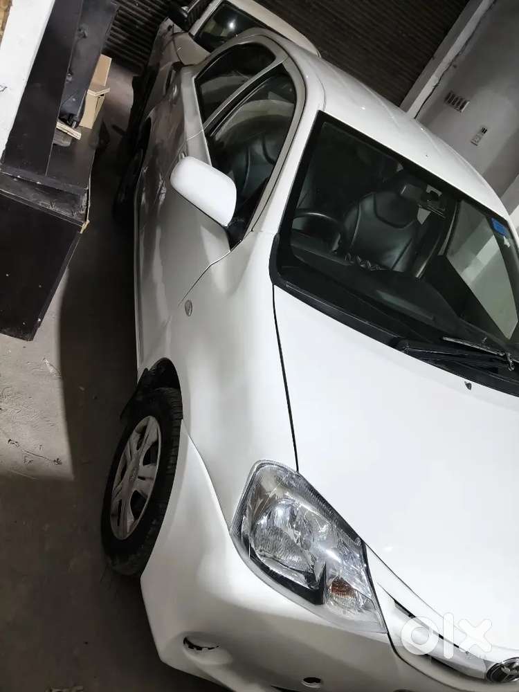 Toyota Etios Liva 2012 Petrol And Cng Manual