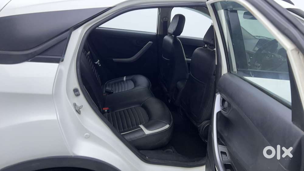 Tata Nexon 1.2 Revotron Xm (s), 2022, Petrol