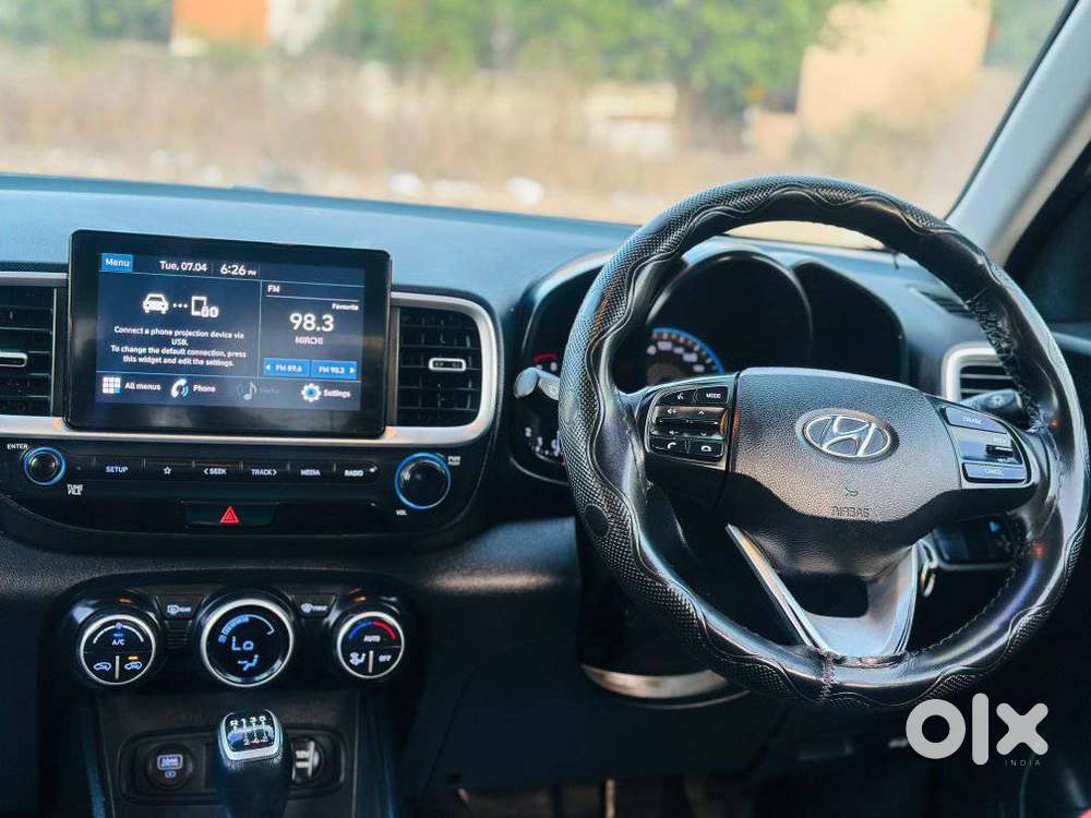 Hyundai Venue Sx Dual Tone Turbo, 2021, Petrol