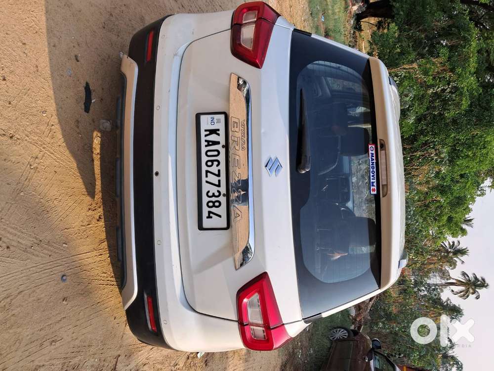 Vitara Brezza Petrol Zxi