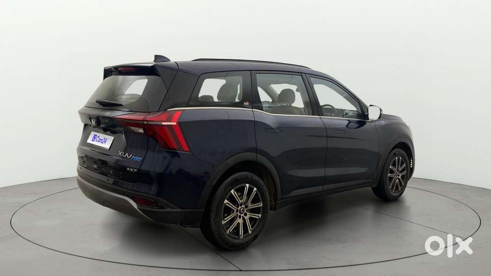 Mahindra Xuv700 2.0 Ax 7 Petrol At Str, 2022, Petrol