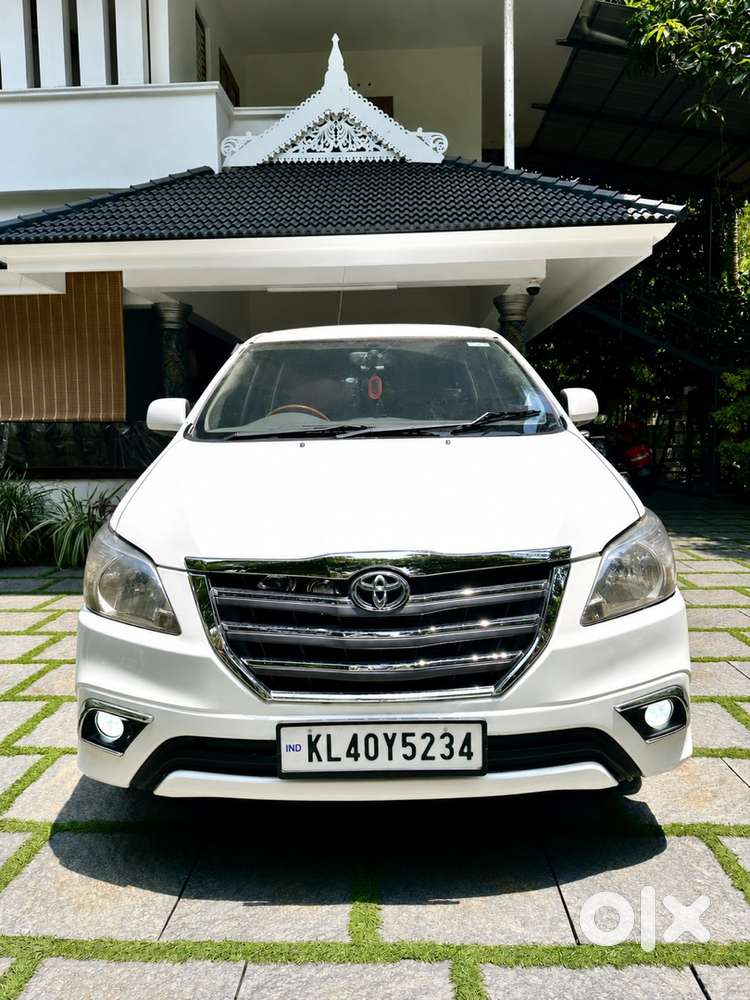Toyota Innova 2013 Diesel Well Maintained