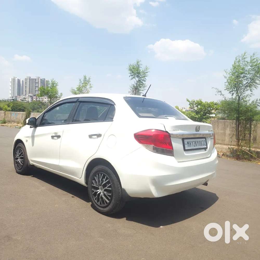 Honda Amaze 2014 (cng + Petrol) Reliable & Fuel-efficient..!