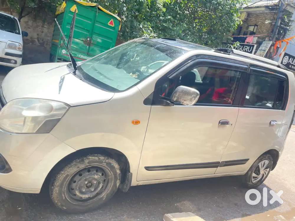 Maruti Suzuki Wagonr 1 Year 5 Month Age