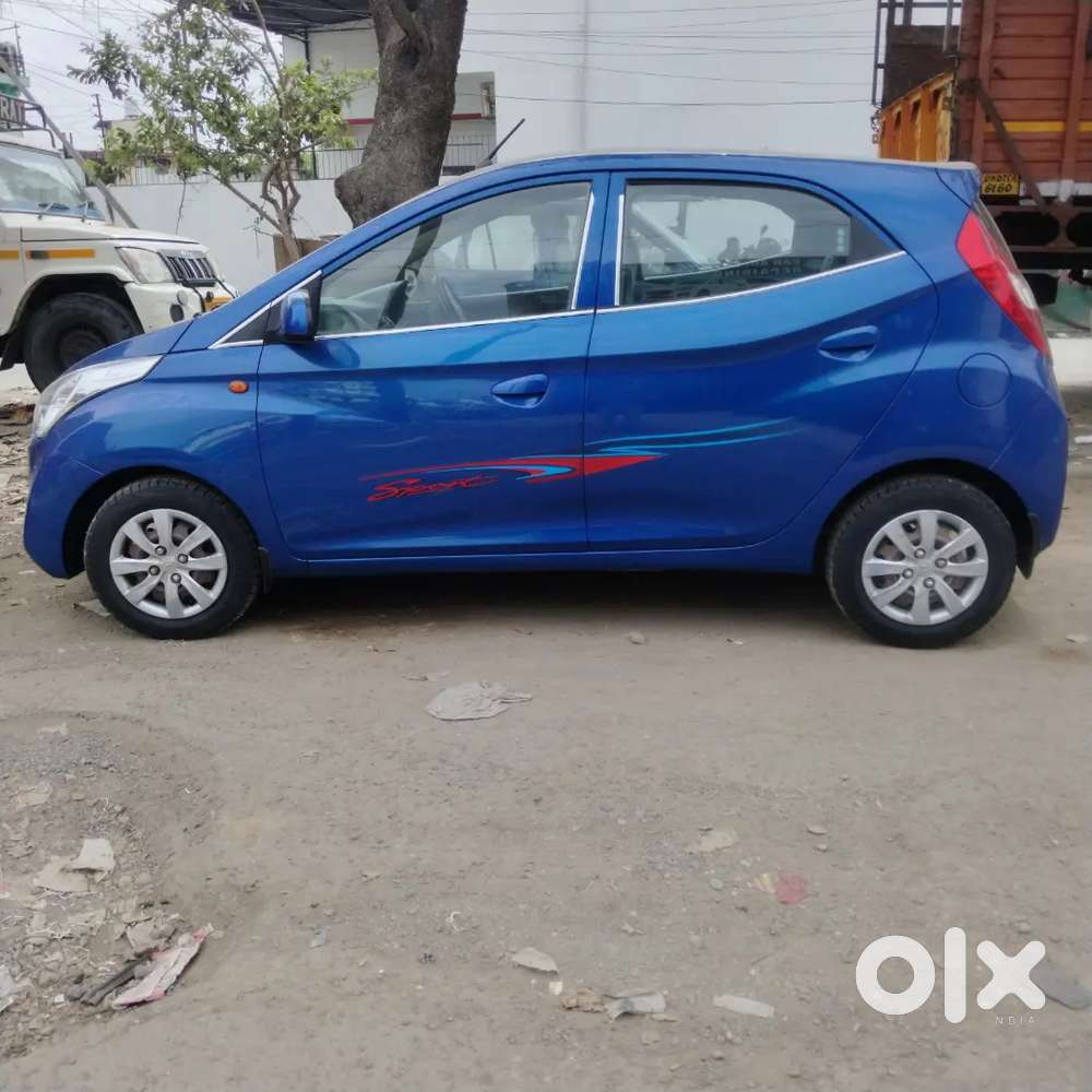 Hyundai Eon Sportz 2013 Petrol Well Maintained
