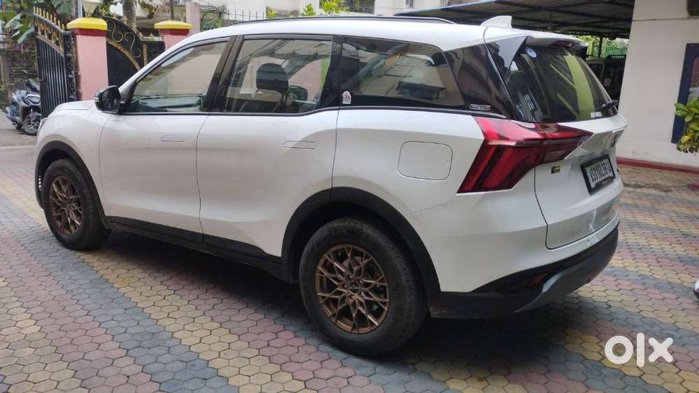 Mahindra Xuv700 2.2 Ax 5 Diesel Mt 7 Str, 2025, Diesel