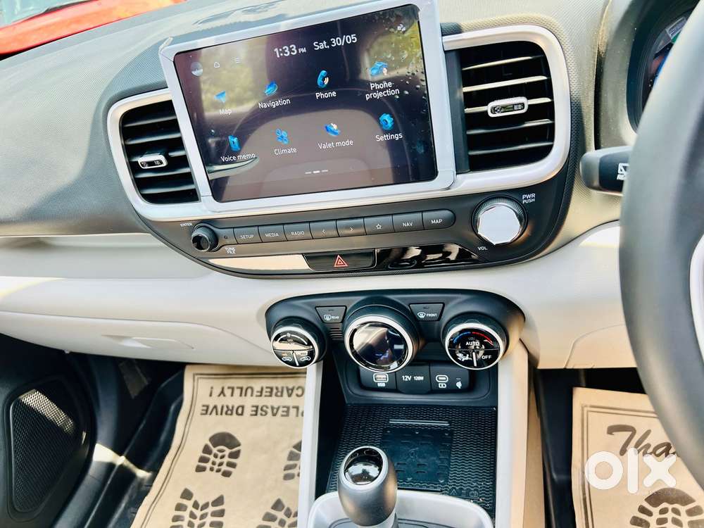 Hyundai Venue 1.0 Sx (o) Turbo Dct, 2025, Petrol