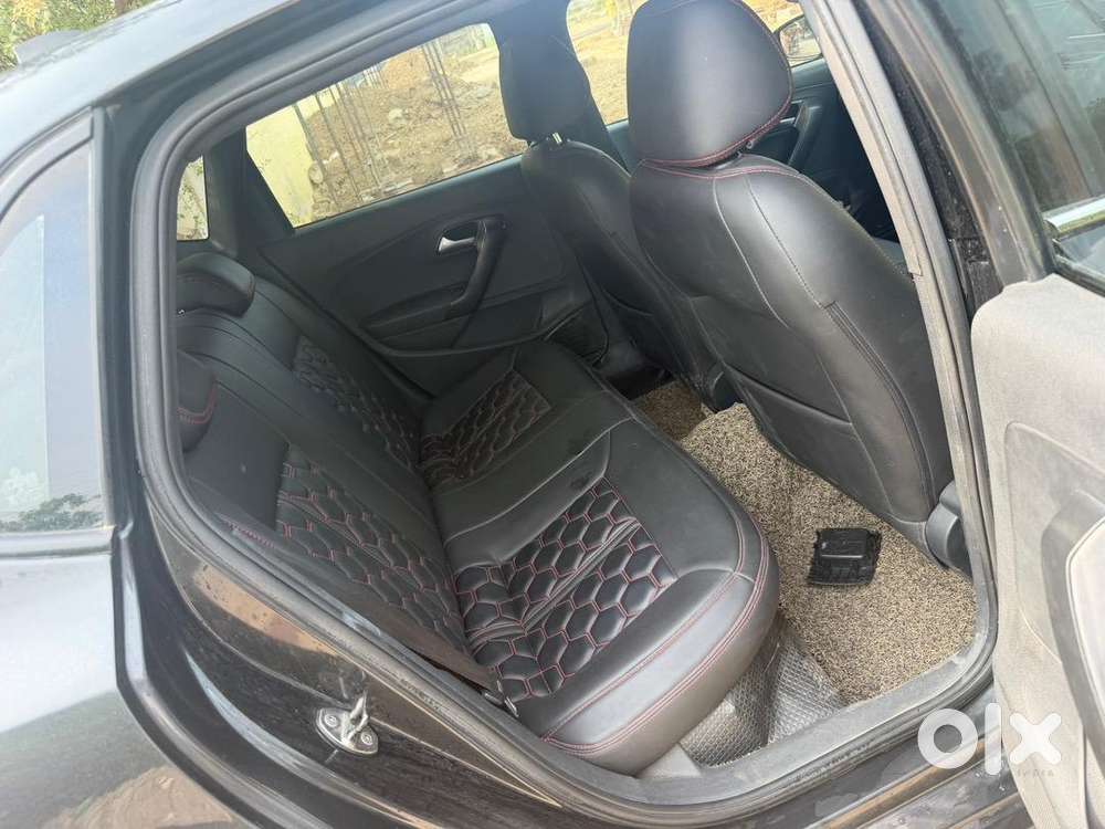 Volkswagen Polo 2015 Petrol 77000 Km Driven