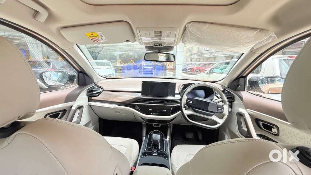 Tata Safari Accomplished Plus Dual Tone At, 2023, Diesel