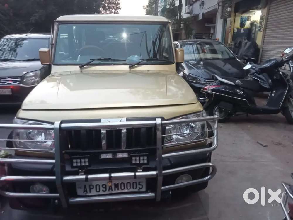 Mahindra Bolero Neo 2002