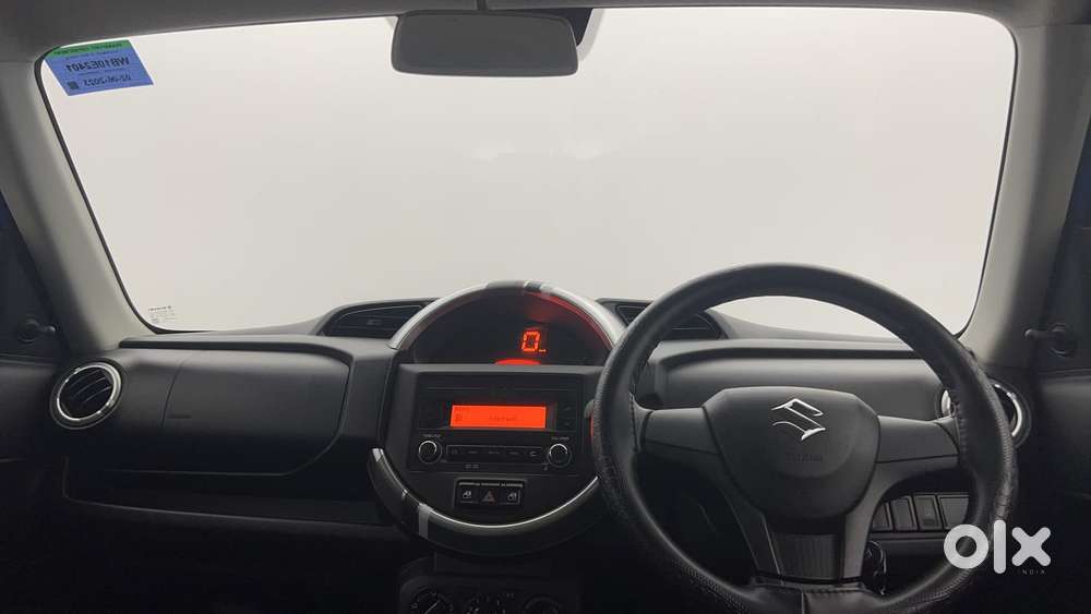 Maruti Suzuki S-presso Vxi, 2023, Petrol