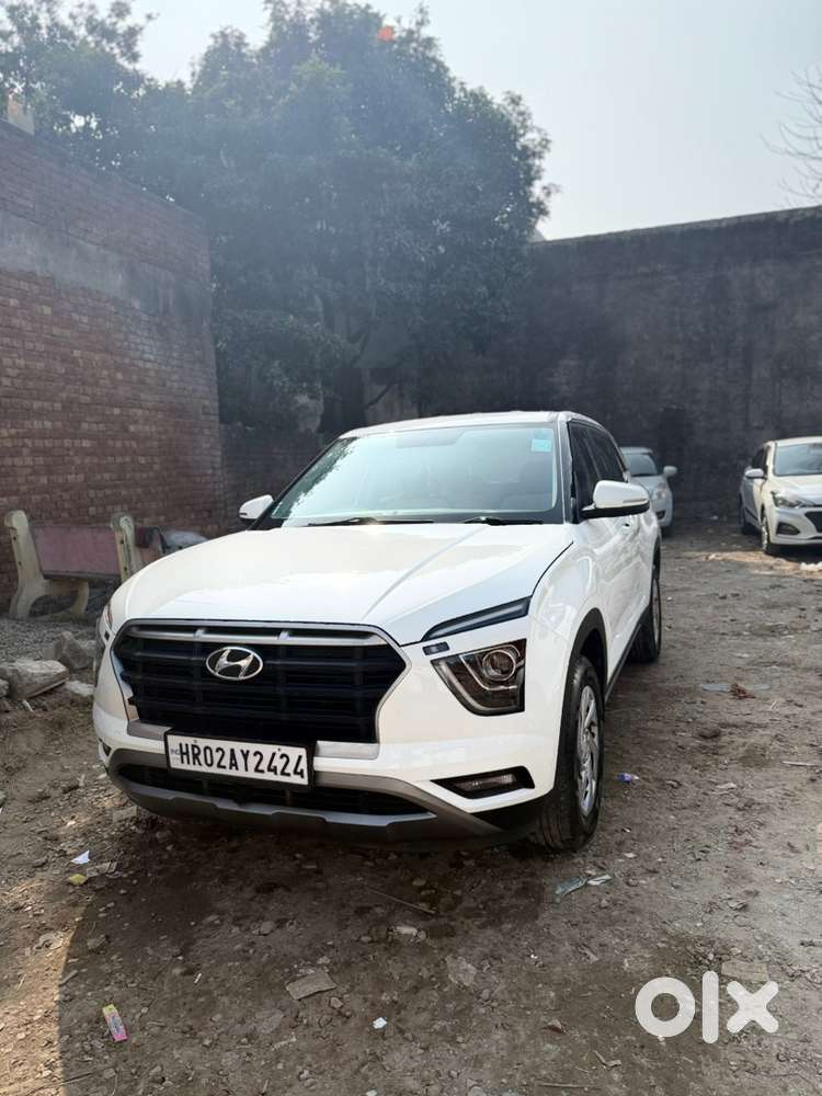 Hyundai Creta Petrol Ex 22000 Km Driven