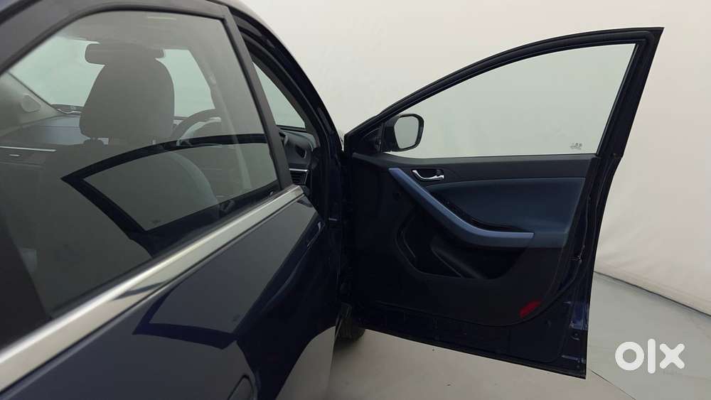 Tata Curvv Creative Plus S 1.2 Revotron Petrol 7dca, 2025, Petrol