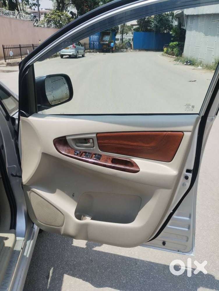 Toyota Innova 2.5 G (Diesel) 7 Seater, 2013, Diesel