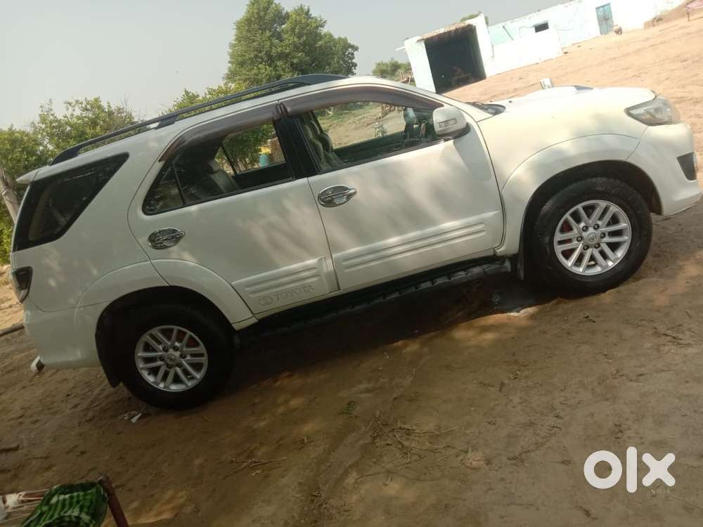 Toyota Fortuner 2013 Diesel Well Maintained