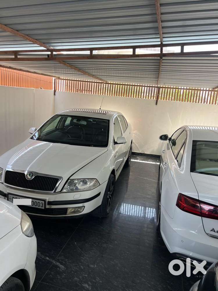 Well Maintained Skoda Laura Pb 10xx 0003 2.0 At