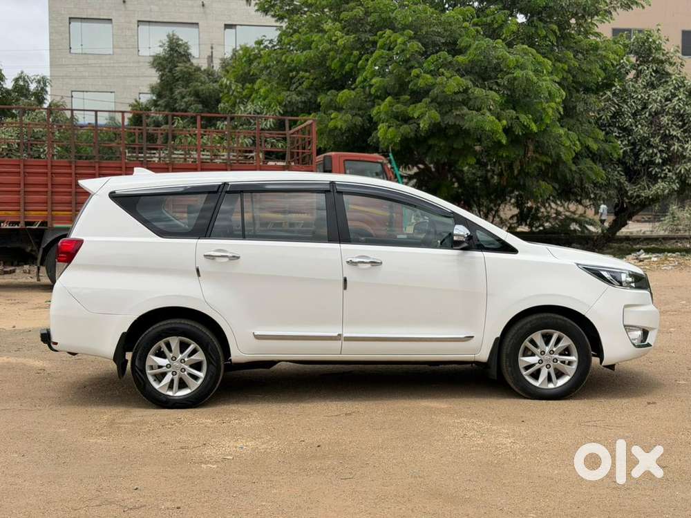 Toyota Innova Crysta 2020