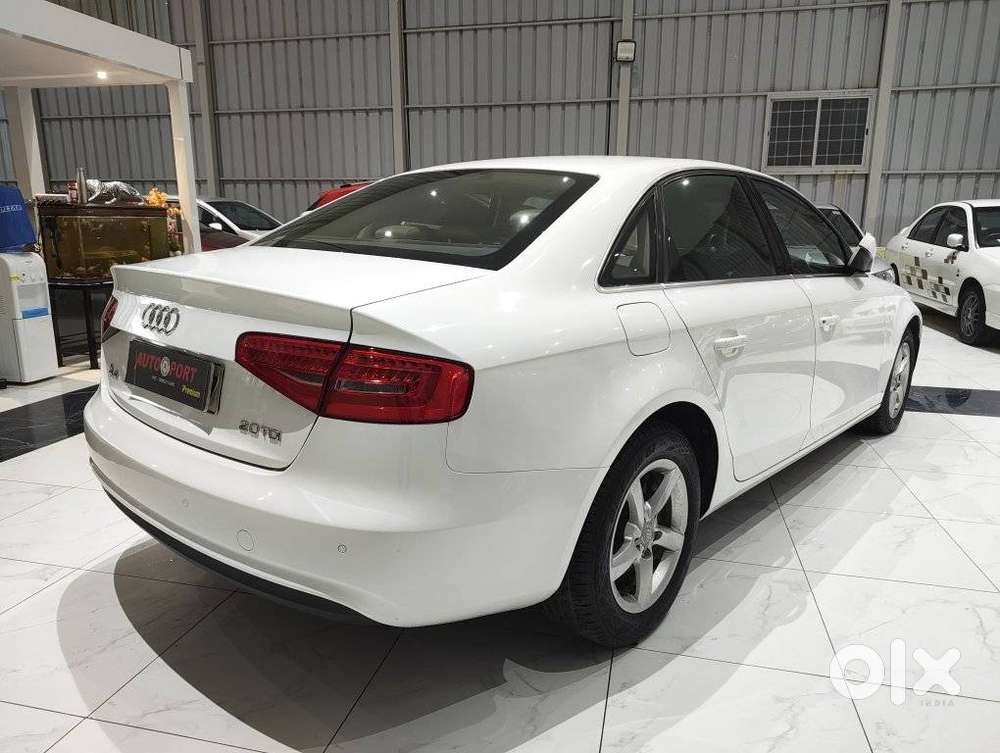 Audi A4 2.0 TDI Premium with sunroof, 2014, Diesel