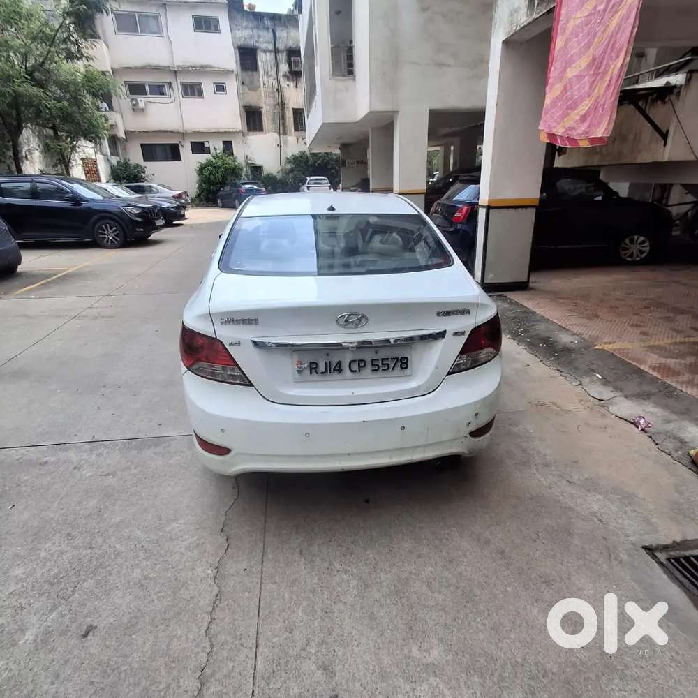 Hyundai Fluidic Verna 2012
