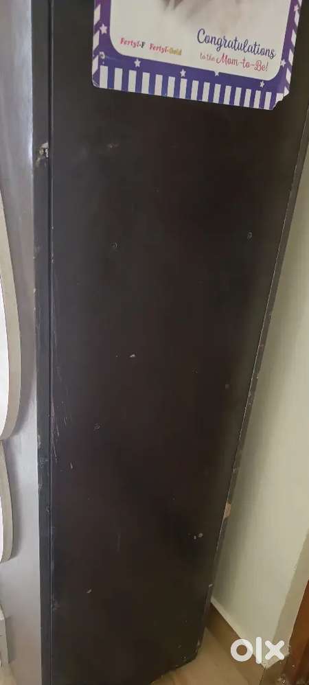 Wooden almirah fress condition