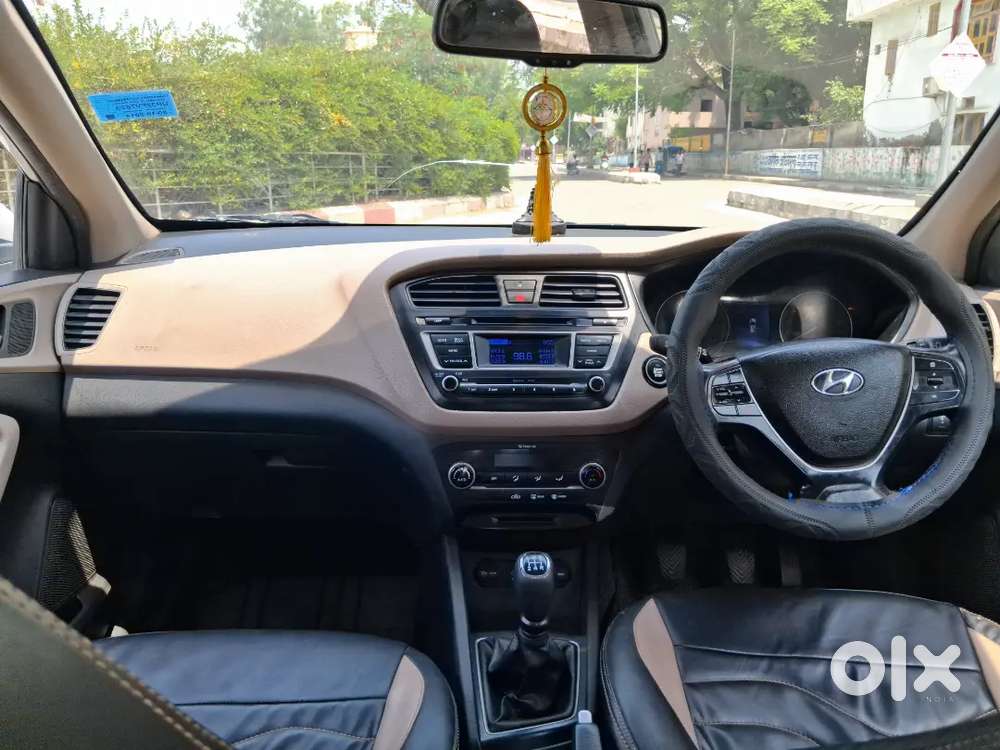 Hyundai I20 2014 Petrol 73900 Km Driven